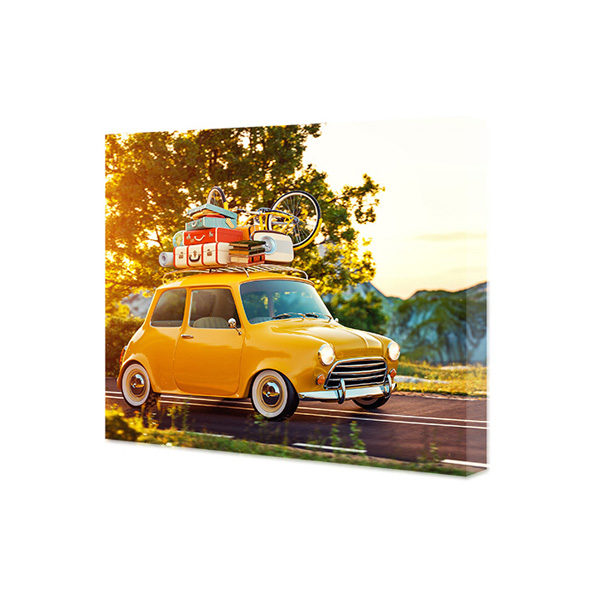 Obraz na płótnie żółte auto retro z walizkami na dachu